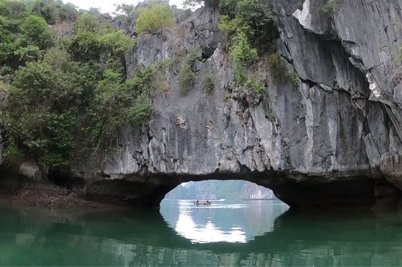  Tour Cát Bà 3 Ngày: Vịnh Lan Hạ – Vịnh Bái Tử Long –  Đi bộ trong rừng - Thăm Hang