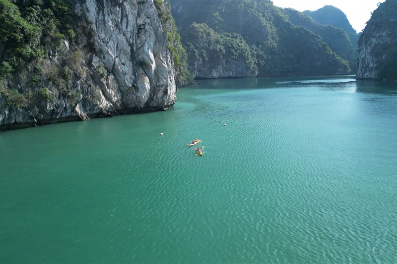  Tour Cát Bà 1 Ngày: Khám phá vịnh Lan Hạ  – Chèo thuyền Kayak - Thăm Hang động