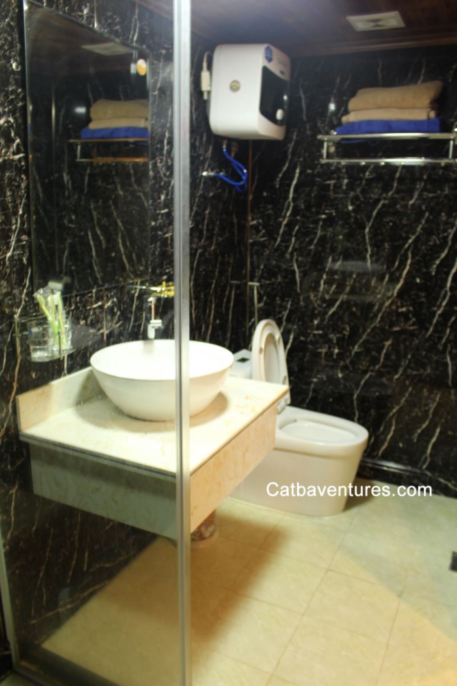 du-thuyen-catbaventures-011